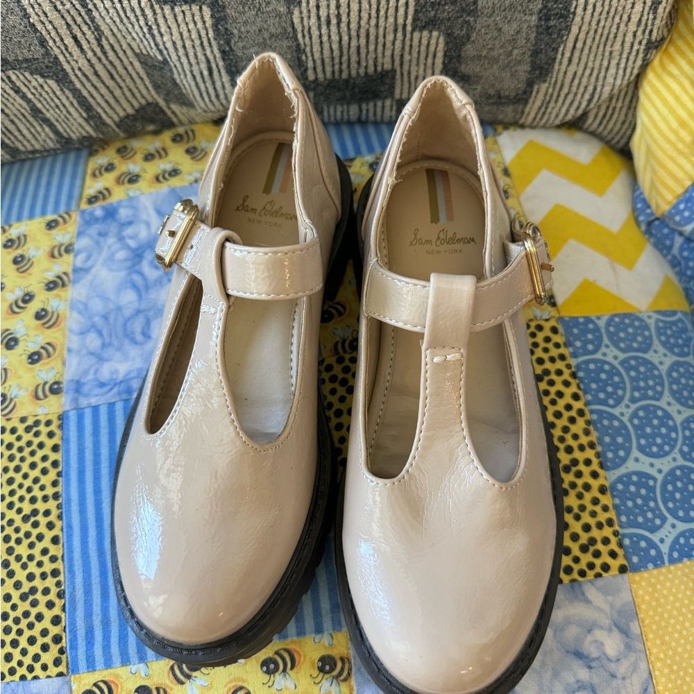 Sam Edelman Girls Cream Patent T‑Strap Mary Jane Shoes